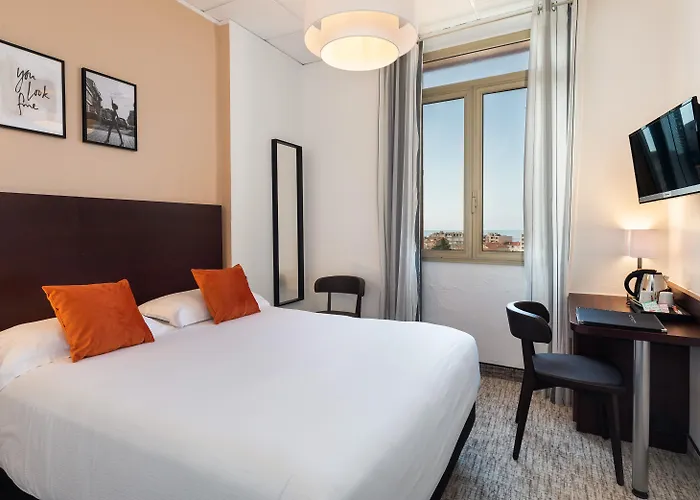 Western Des Orangers 4*