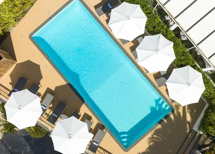 Western Des Orangers Hotel 4*