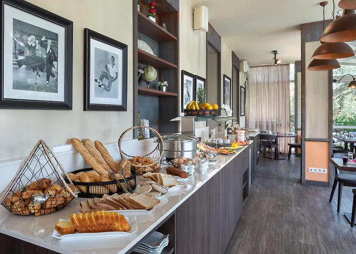 Western Des Orangers Cannes