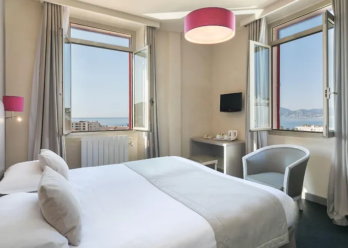 Western Des Orangers 4*