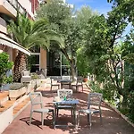 فندق Western Des Orangers كان