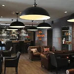 فندق Western Des Orangers 4*