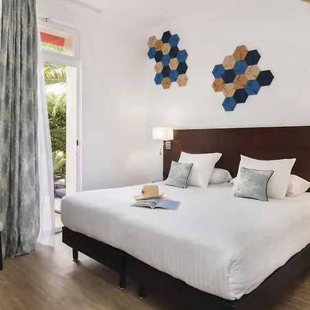 The Originals Boutique, Des Orangers, Hotel 4*